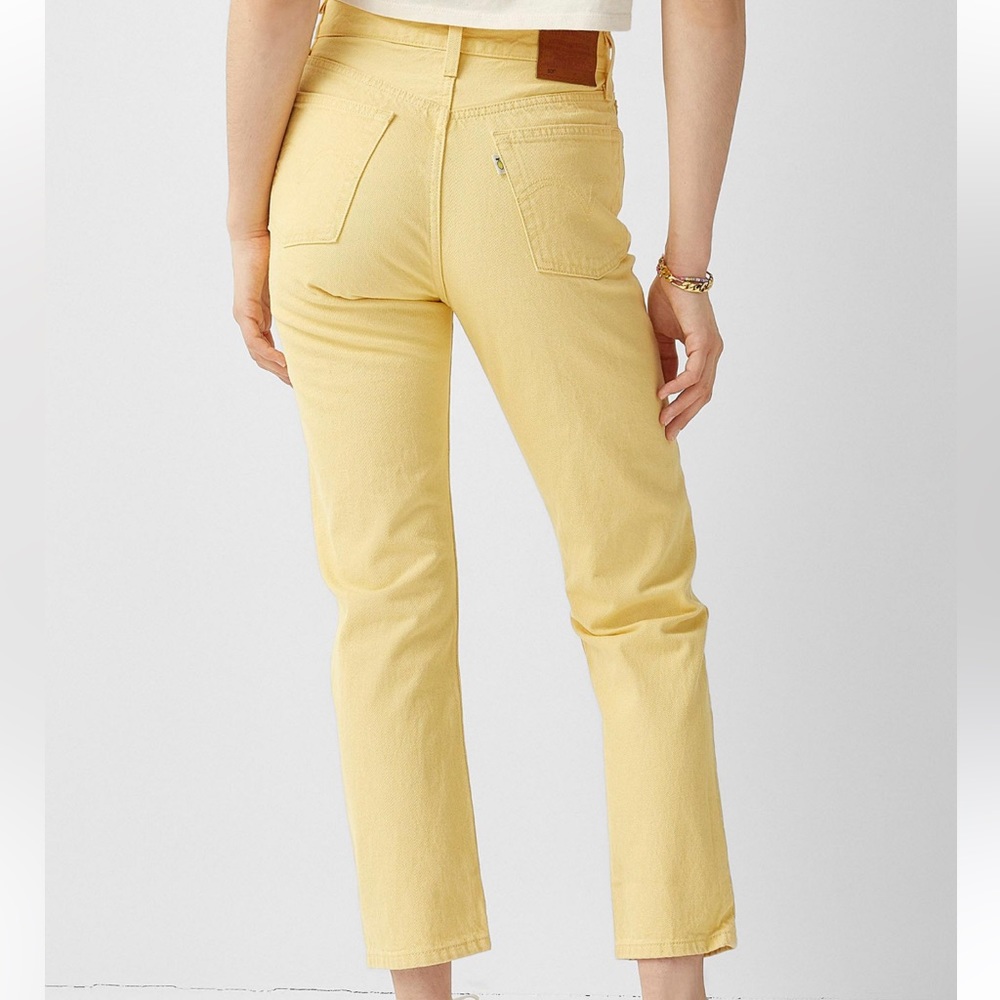 NWT 🌼 Levi’s 501 Cropped Jean in Botanical Yellow - Picture 4 of 8